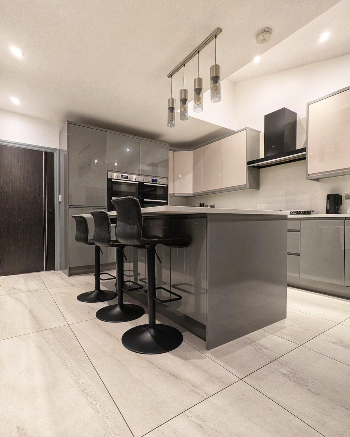 Beautiful 5 Bedroom Home Sleeps 12 People In マンチェスター エクステリア 写真