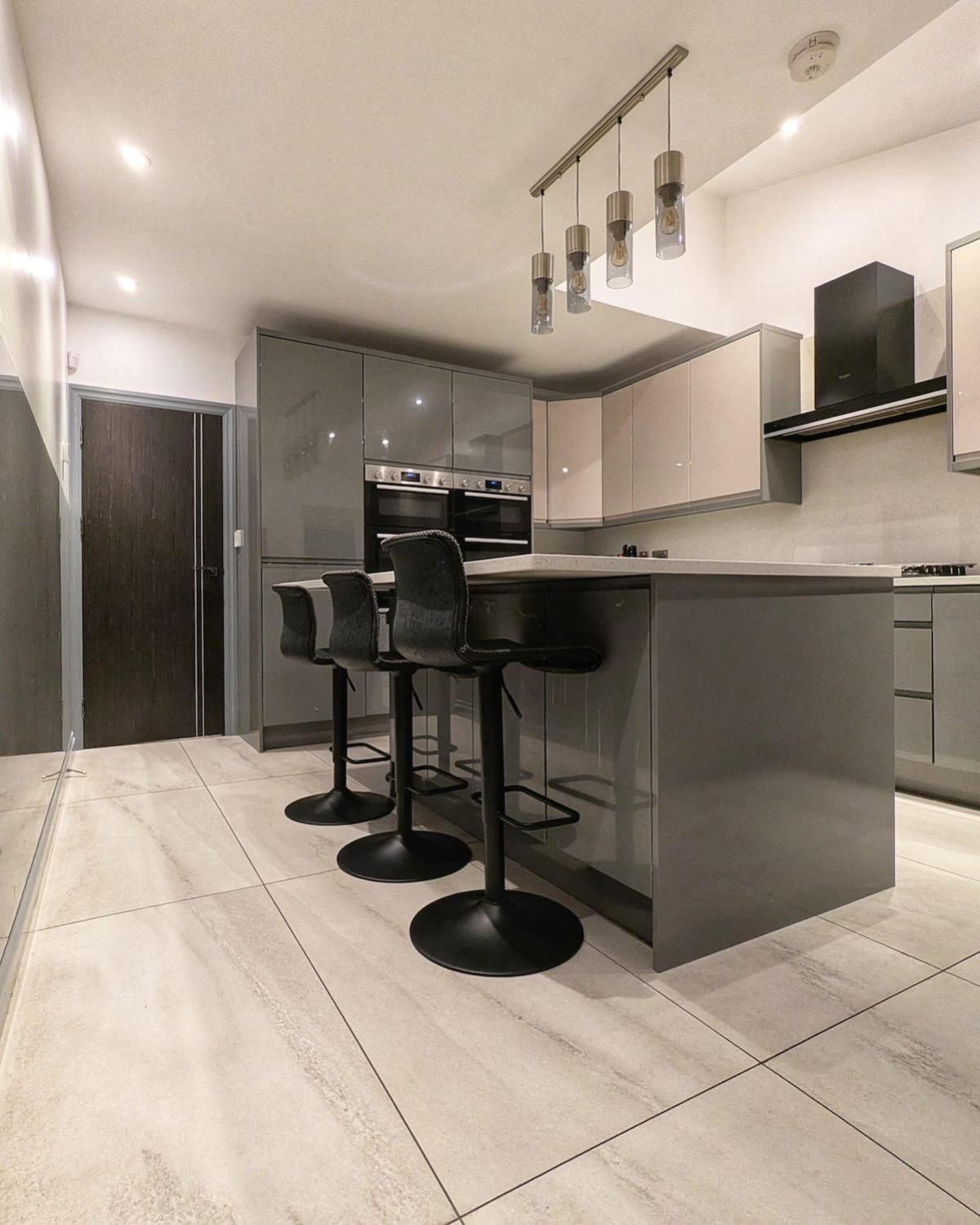Beautiful 5 Bedroom Home Sleeps 12 People In マンチェスター エクステリア 写真