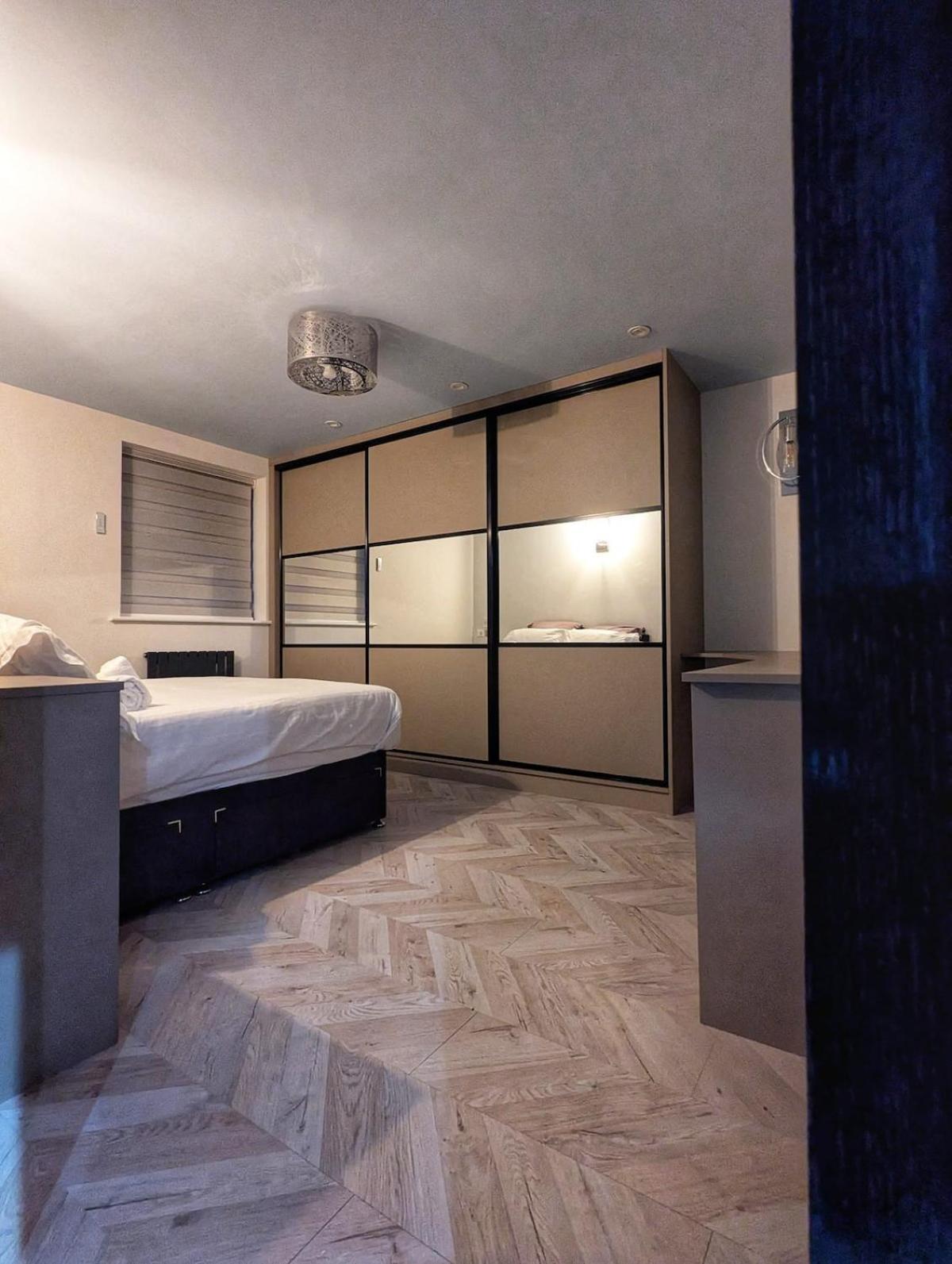 Beautiful 5 Bedroom Home Sleeps 12 People In マンチェスター エクステリア 写真